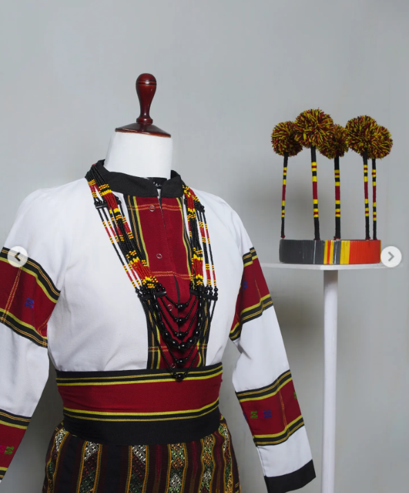COSTUMES OF THE GANGTES